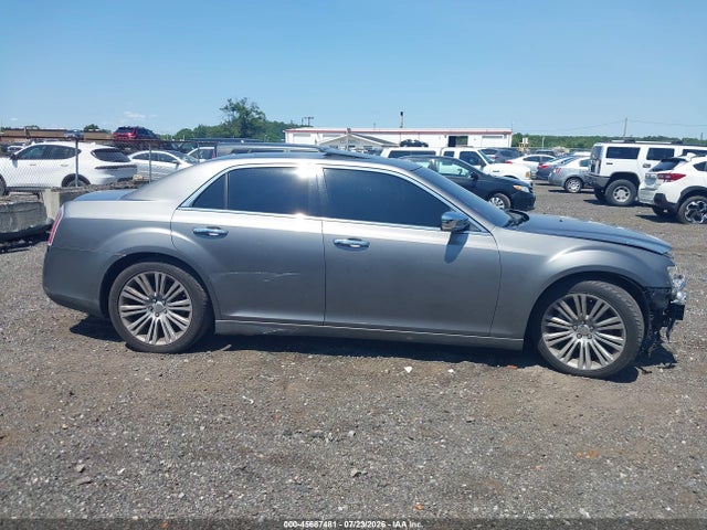 2011 Chrysler 300c მანქანა იყიდება აუქციონზე, vin: 2C3CA6CT8BH518184, აუქციონის ნომერი: 45687481