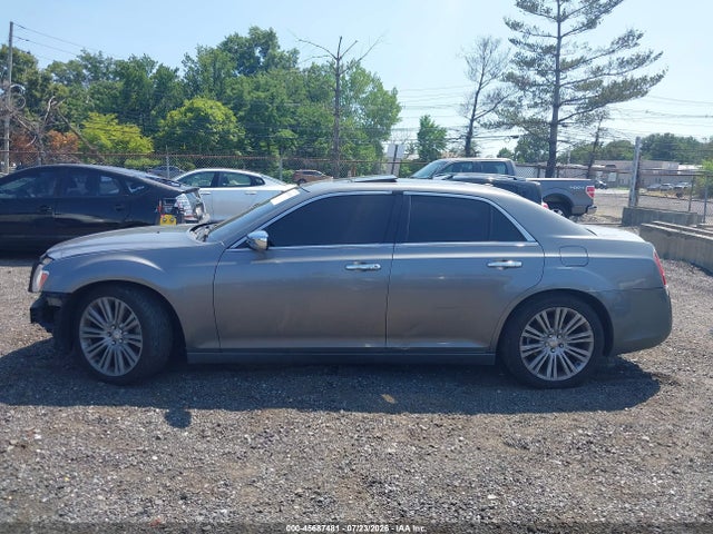 2011 Chrysler 300c მანქანა იყიდება აუქციონზე, vin: 2C3CA6CT8BH518184, აუქციონის ნომერი: 45687481