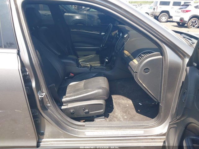 2011 Chrysler 300c მანქანა იყიდება აუქციონზე, vin: 2C3CA6CT8BH518184, აუქციონის ნომერი: 45687481