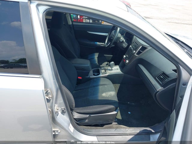 45687491 :رقم المزاد ، 4S4BRCCC8D3204728 vin ، 2013 Subaru Outback 2.5i Premium مزاد بيع