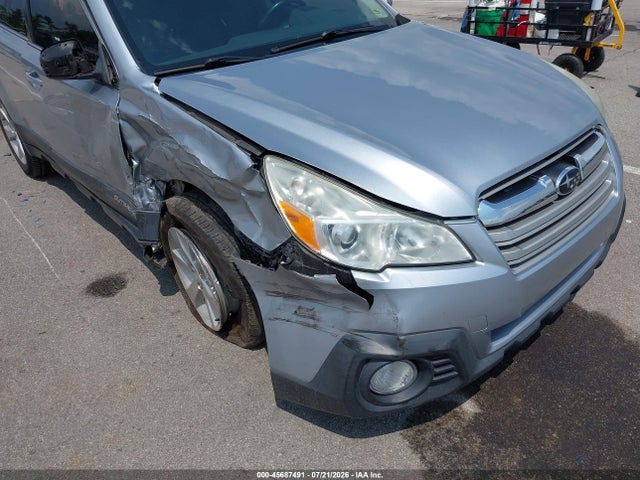 45687491 :رقم المزاد ، 4S4BRCCC8D3204728 vin ، 2013 Subaru Outback 2.5i Premium مزاد بيع