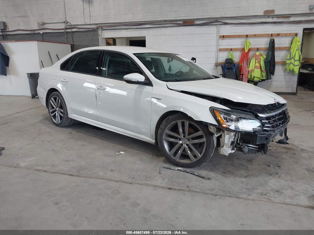 Продажа на аукционе авто 2018 Volkswagen Passat 2.0t R-line/2.0t S, vin: 1VWAA7A3XJC004086, номер лота: 45687499