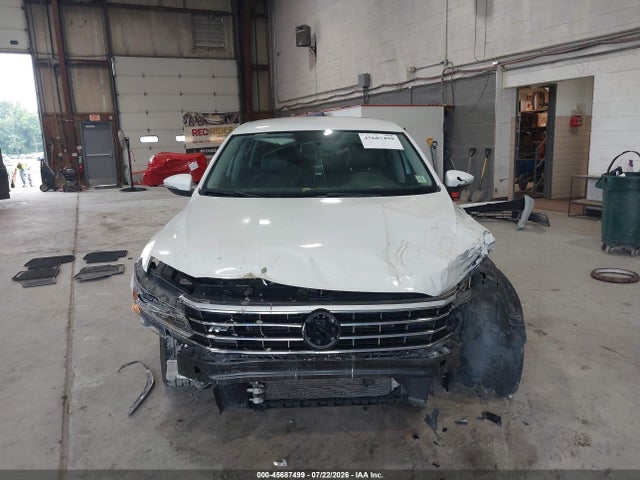 45687499 :رقم المزاد ، 1VWAA7A3XJC004086 vin ، 2018 Volkswagen Passat 2.0t R-line/2.0t S مزاد بيع