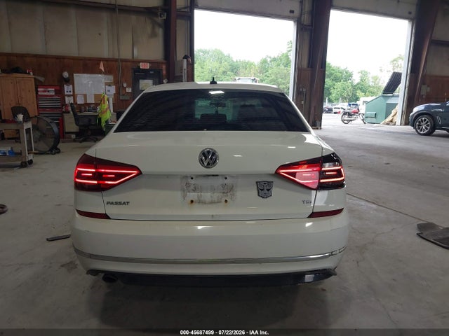 45687499 :رقم المزاد ، 1VWAA7A3XJC004086 vin ، 2018 Volkswagen Passat 2.0t R-line/2.0t S مزاد بيع