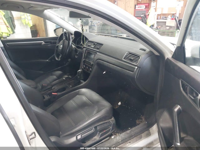 45687499 :رقم المزاد ، 1VWAA7A3XJC004086 vin ، 2018 Volkswagen Passat 2.0t R-line/2.0t S مزاد بيع