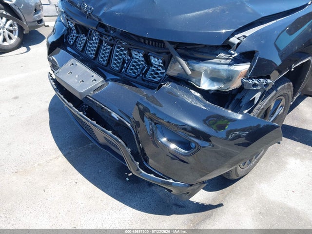 1C4RJFAG6HC886385 Jeep Grand Cherokee Altitude