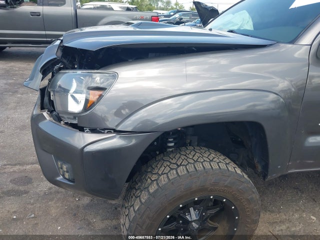 2015 Toyota Tacoma Prerunner V6 მანქანა იყიდება აუქციონზე, vin: 5TFJU4GNXFX089917, აუქციონის ნომერი: 45687553
