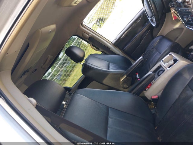 45687583 :رقم المزاد ، 2C4RC1BG0ER208200 vin ، 2014 Chrysler Town & Country Touring مزاد بيع
