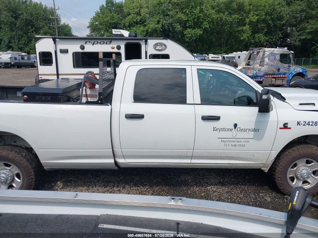 45687684 :رقم المزاد ، 3C6UR5HL9RG175852 vin ، 2024 Ram 2500 Tradesman  4x4 8' Box مزاد بيع