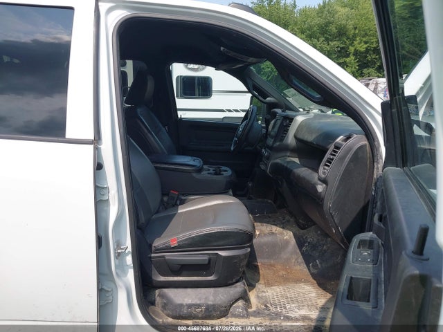 45687684 :رقم المزاد ، 3C6UR5HL9RG175852 vin ، 2024 Ram 2500 Tradesman  4x4 8' Box مزاد بيع