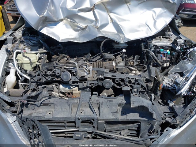 JHLRW2H57KX011253 Honda CR-V EX