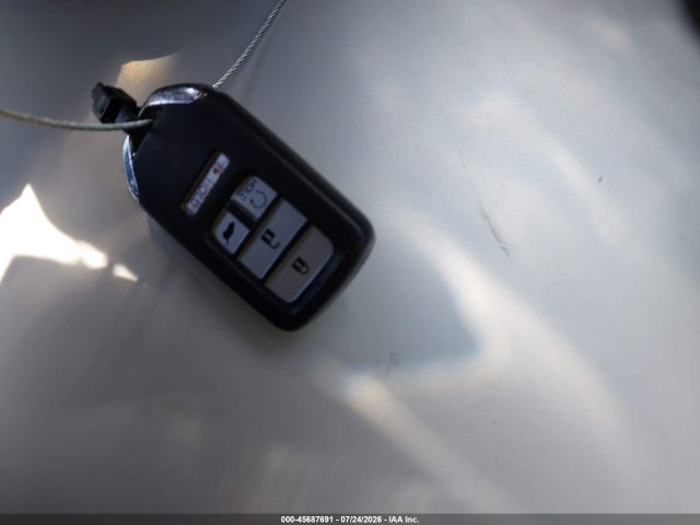 JHLRW2H57KX011253 Honda CR-V EX