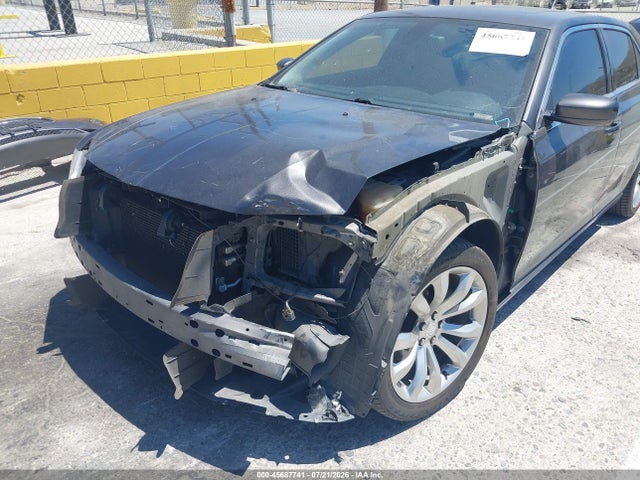 Chrysler 300 Anniversary Edition 2016 2C3CCAAG1GH351242 Image 6