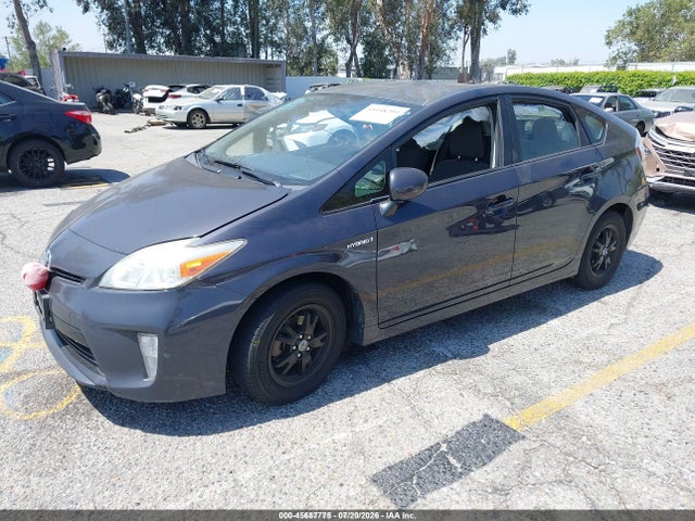 Toyota Prius 2014 JTDKN3DU7E1770593 Image 2