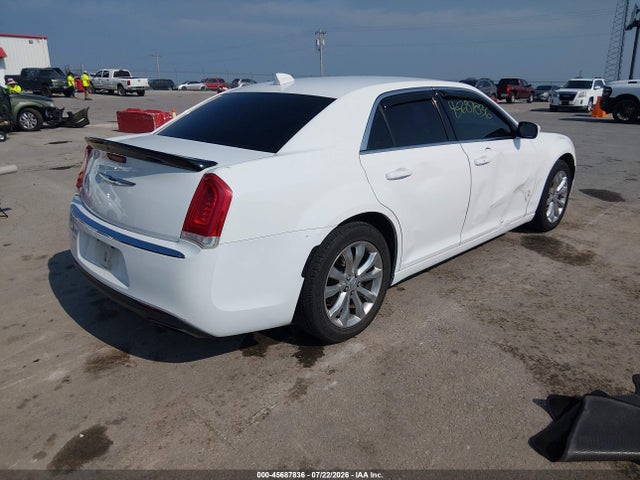 Aukcja sprzedaży 2015 Chrysler 300 Limited, vin: 2C3CCARG4FH831021, numer aukcji: 45687836