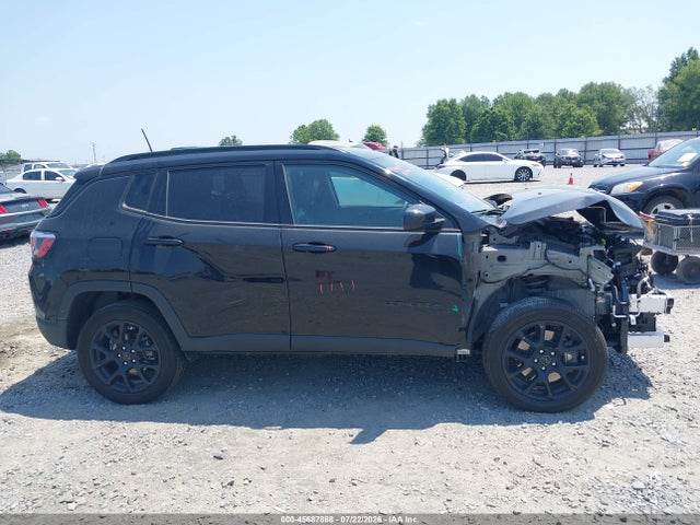 2025 Jeep Compass Latitude 4x4 მანქანა იყიდება აუქციონზე, vin: 3C4NJDBN7ST516557, აუქციონის ნომერი: 45687888