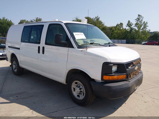 45687920 :رقم المزاد ، 1GCWGAFF0G1177076 vin ، 2016 Chevrolet Express 2500 Work Van مزاد بيع