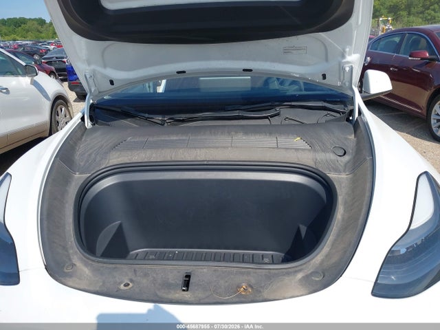 Продаж на аукціоні авто 2023 Tesla Model Y Awd/long Range Dual Motor All-wheel Drive, vin: 7SAYGDEE5PF834693, номер лоту: 45687955