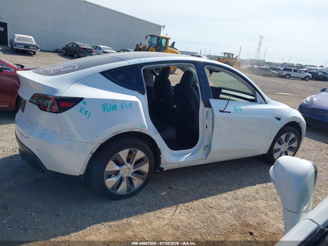 Продаж на аукціоні авто 2023 Tesla Model Y Awd/long Range Dual Motor All-wheel Drive, vin: 7SAYGDEE5PF834693, номер лоту: 45687955