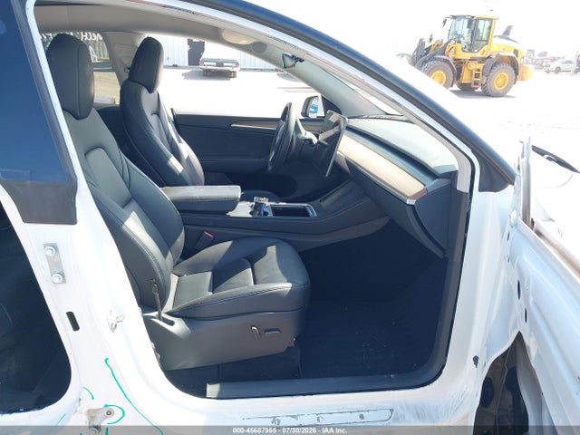 Продаж на аукціоні авто 2023 Tesla Model Y Awd/long Range Dual Motor All-wheel Drive, vin: 7SAYGDEE5PF834693, номер лоту: 45687955