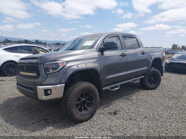 5TFDY5F1XGX504919 Toyota Tundra Sr5 5.7l V8