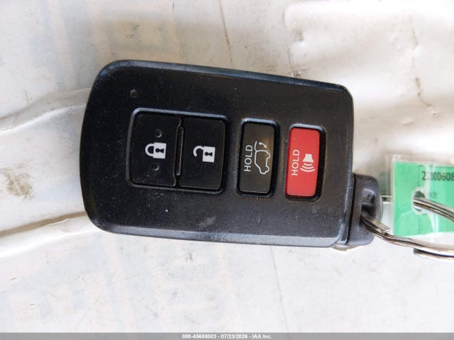 Toyota RAV4 SE 2017 JTMJFREV9HJ162436 Image 11