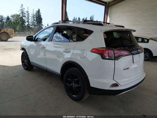 Toyota RAV4 SE 2017 JTMJFREV9HJ162436 Image 3