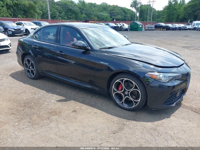 2023 Alfa Romeo Giulia Veloce Awd მანქანა იყიდება აუქციონზე, vin: ZARFANBN5P7674360, აუქციონის ნომერი: 45688015