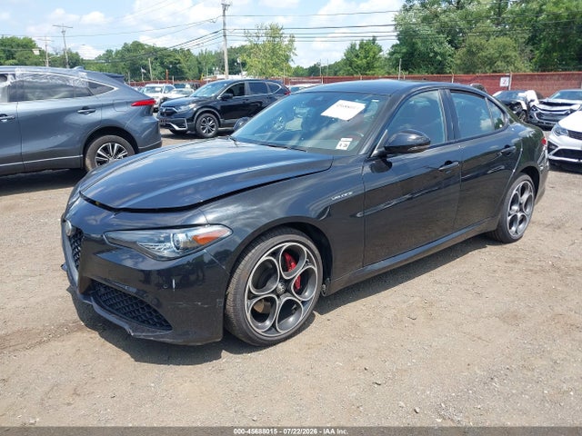 2023 Alfa Romeo Giulia Veloce Awd მანქანა იყიდება აუქციონზე, vin: ZARFANBN5P7674360, აუქციონის ნომერი: 45688015