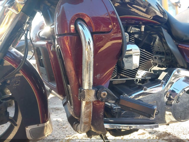 Harley-Davidson Flhtcu Ultra Classic Electra Gld 2015 1HD1FCM13FB673691 Image 14
