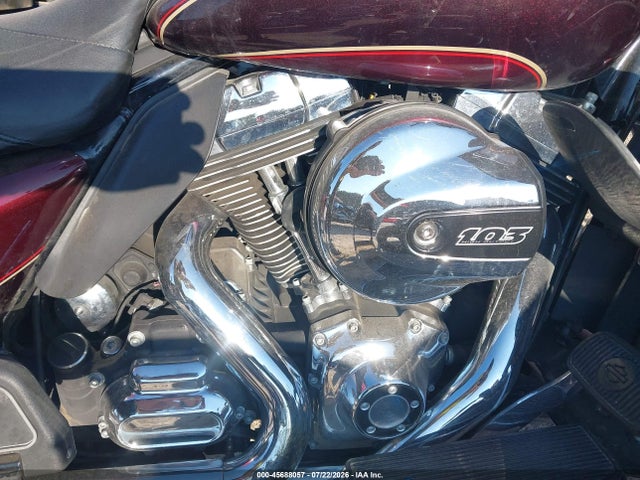 Harley-Davidson Flhtcu Ultra Classic Electra Gld 2015 1HD1FCM13FB673691 Image 8