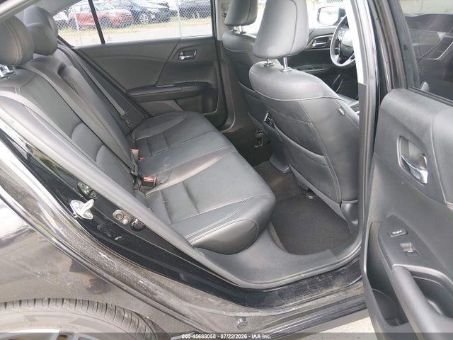 1HGCR3F97HA029125 Honda Accord Touring V6