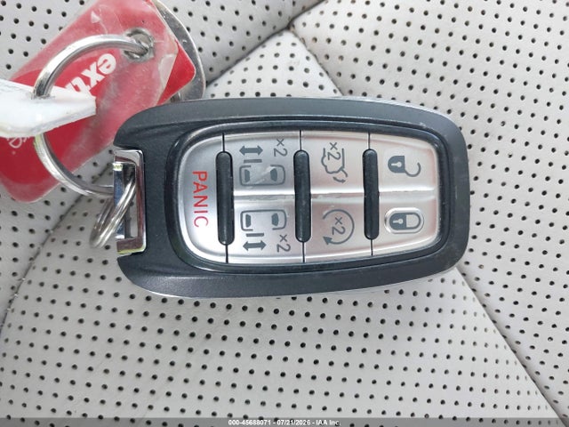 Aukcja sprzedaży 2017 Chrysler Pacifica Limited, vin: 2C4RC1GG6HR668782, numer aukcji: 45688071