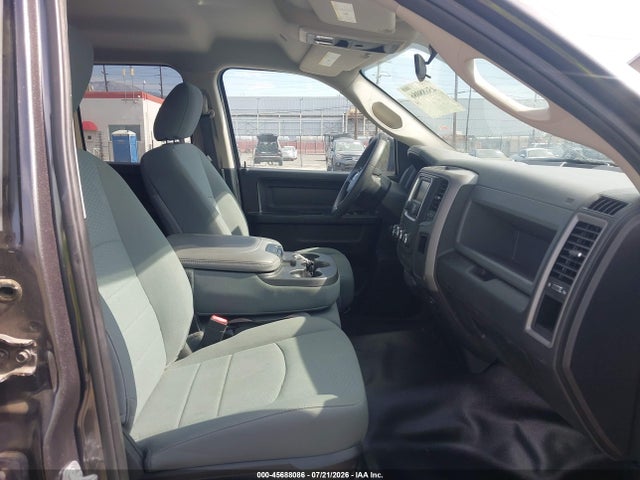 2018 Ram 1500 Tradesman  4x4 6'4 Box მანქანა იყიდება აუქციონზე, vin: 1C6RR7FT6JS306575, აუქციონის ნომერი: 45688086