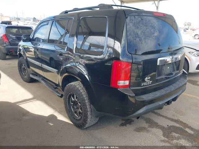 Honda PILOT LX 2014 5FNYF4H26EB043376 Image 3