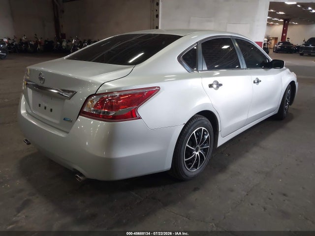 2013 Nissan Altima 2.5 მანქანა იყიდება აუქციონზე, vin: 1N4AL3AP4DN502758, აუქციონის ნომერი: 45688134