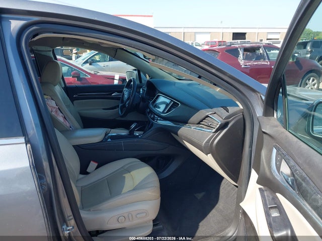 45688203 :رقم المزاد ، 5GAERBKW5JJ248542 vin ، 2018 Buick Enclave Essence مزاد بيع