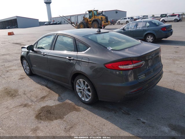 45688435 :رقم المزاد ، 3FA6P0LU5KR242019 vin ، 2019 Ford Fusion Hybrid Se مزاد بيع