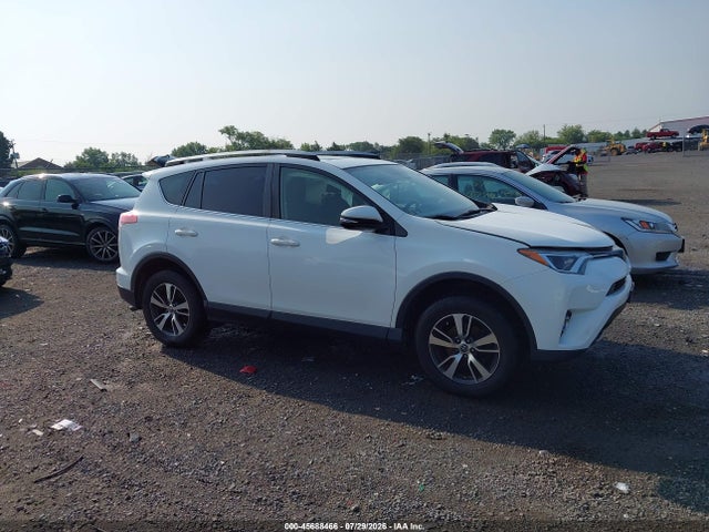 45688466 :رقم المزاد ، JTMRFREV9JJ232266 vin ، 2018 Toyota Rav4 Xle مزاد بيع