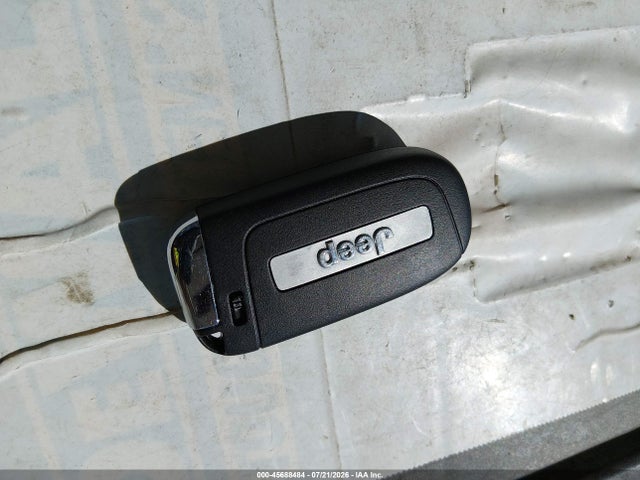 ZACCJABT3GPE39706 Jeep Renegade 75th Anniversary