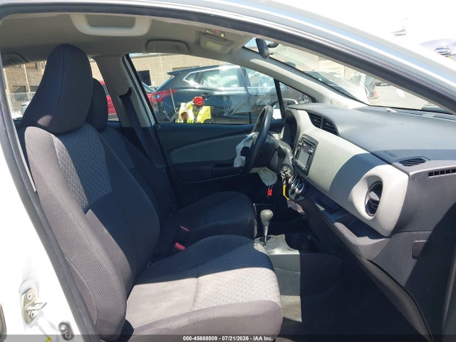 VNKKTUD3XFA023758 Toyota YARIS L