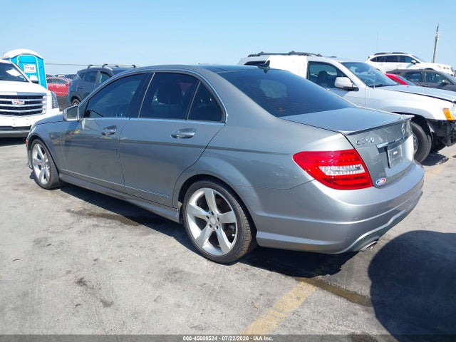 Продажа на аукционе авто 2014 Mercedes-benz C 350 Sport, vin: WDDGF5HB2ER310384, номер лота: 45688524