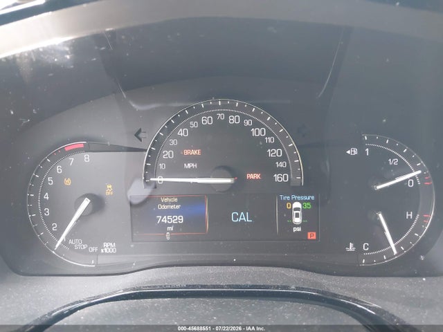 45688551 :رقم المزاد ، 1GYKNERS1JZ175053 vin ، 2018 Cadillac Xt5 Premium Luxury مزاد بيع