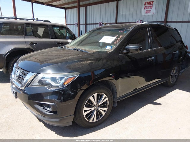 45688568 :رقم المزاد ، 5N1DR2MMXHC683153 vin ، 2017 Nissan Pathfinder S مزاد بيع