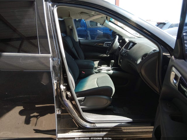 45688568 :رقم المزاد ، 5N1DR2MMXHC683153 vin ، 2017 Nissan Pathfinder S مزاد بيع
