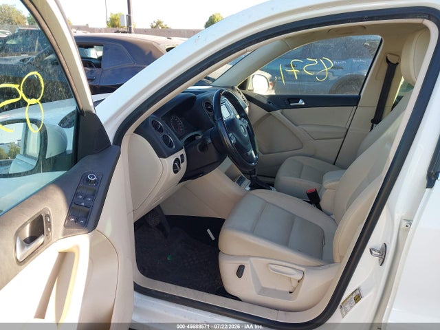 45688571 :رقم المزاد ، WVGAV7AX6DW525802 vin ، 2013 Volkswagen Tiguan Se مزاد بيع