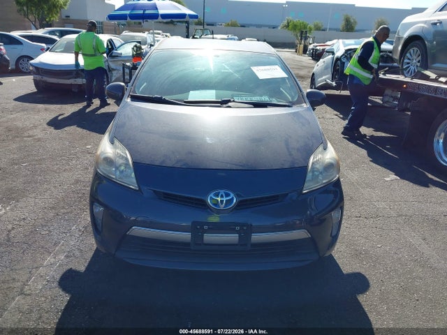 Toyota PRIUS PLUG-IN 2014 JTDKN3DP4E3061604 Image 13