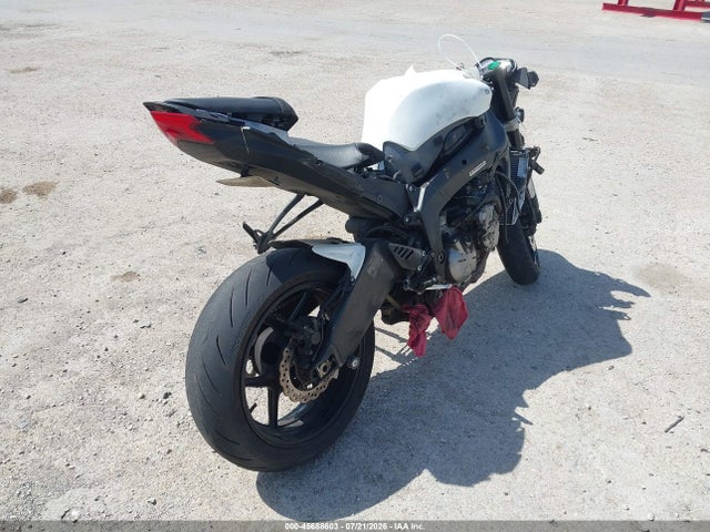 Kawasaki Zx636 E 2016 JKBZXJE17GA020668 Image 4
