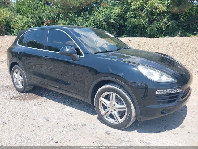45688628 :رقم المزاد ، WP1AA2A24DLA06822 vin ، 2013 Porsche Cayenne مزاد بيع