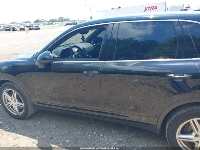 45688628 :رقم المزاد ، WP1AA2A24DLA06822 vin ، 2013 Porsche Cayenne مزاد بيع